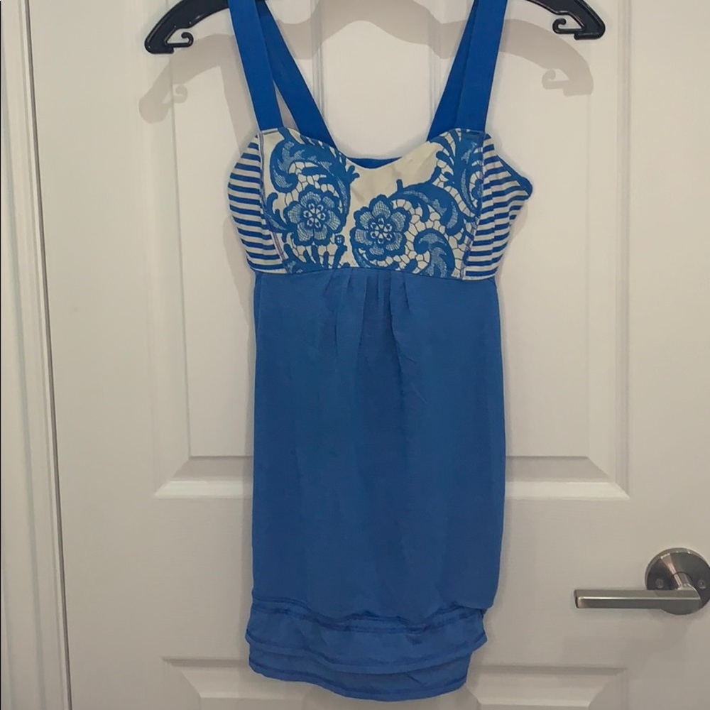 Lululemon tank top size 6